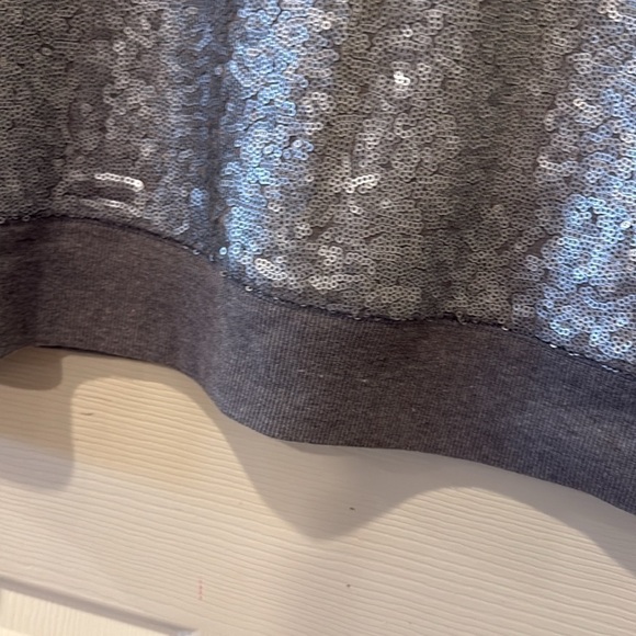 Banana Republic grey sequined sweater, medium - Picture 5 of 8